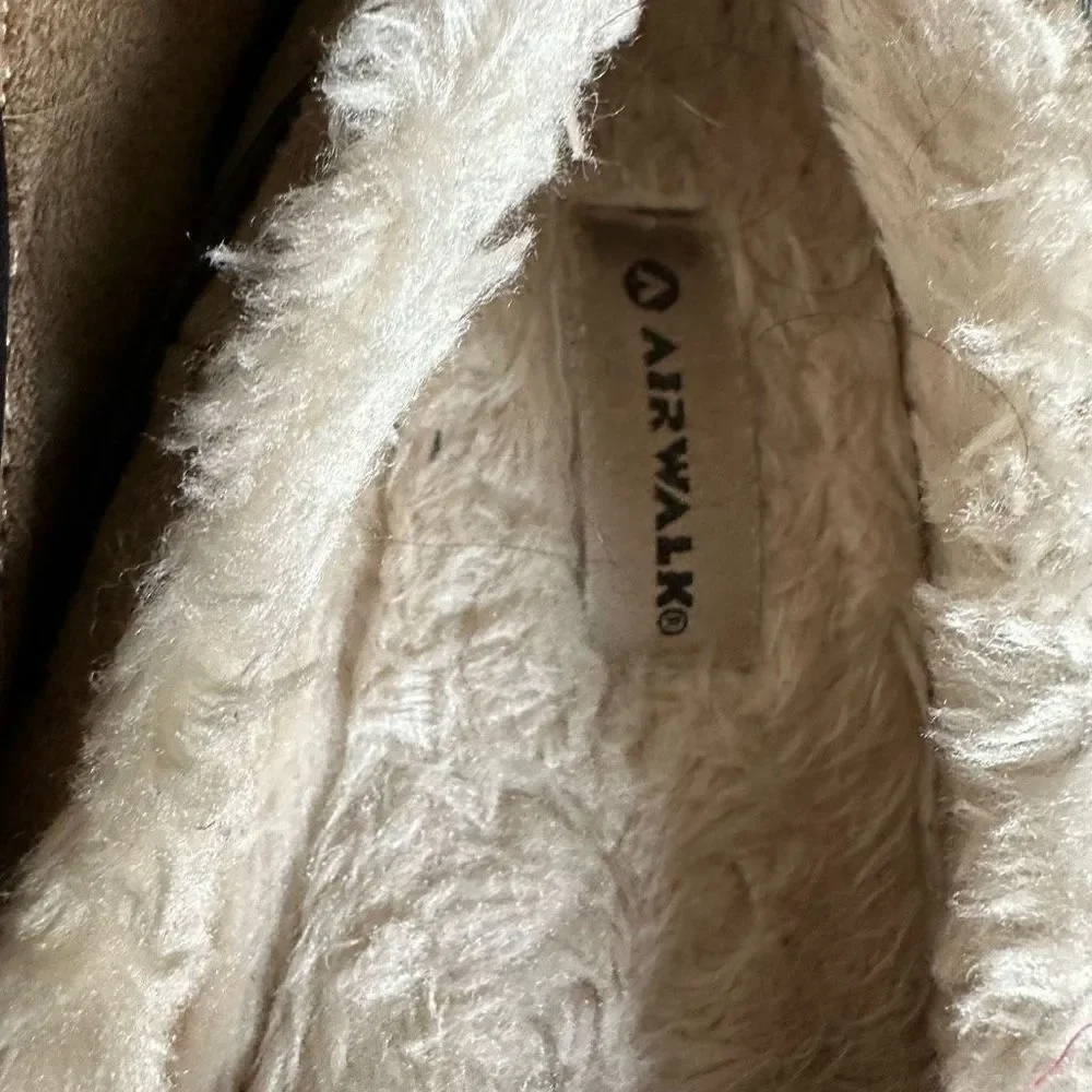 Airwalk kids moccasins